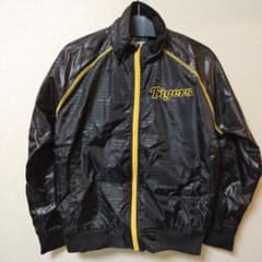 阪神タイガース ウインドブレーカー 2022年モデル - メルカリ