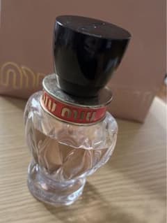 miumiu オードパルファムのサムネイル