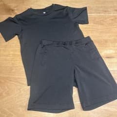 120 ユニクロ キッズ ドライTシャツ ハーフパンツ　上下セットのサムネイル