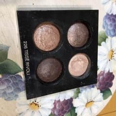 シャネル アイシャドウのサムネイル