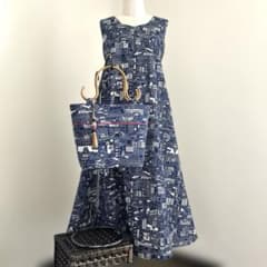 着物リメイク　新品藍本染め浴衣カシュクールロングフレアワンピース＊トートバッグ 着物リメイク 生藍本染め綿絽マキシ丈フレアワンピ＊トートバッグ