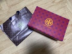 ブランド　箱　トリーバーチのサムネイル