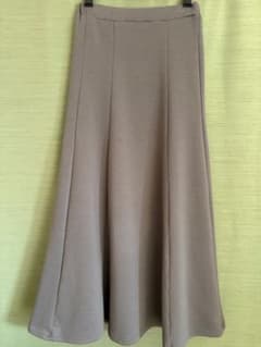 グレーロングスカートM新品未使用/裏起毛暖かいスカート/真冬に/綺麗め