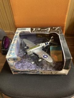 【現状品】1/48 MOTORMAX P-47D サンダーボルト 戦闘機のサムネイル