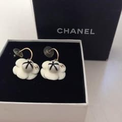 値下げしました☆CHANELピアス  刻印ありのサムネイル
