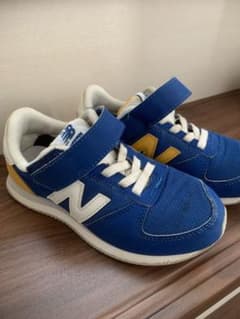 New Balance 420M キッズスニーカー 青/黄色のサムネイル