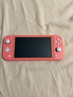 Nintendo Switch Lite 本体 コーラルのサムネイル