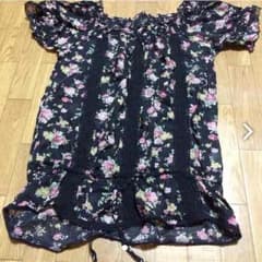 花柄♡トップスのサムネイル