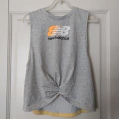 『new balance　タンクトップ』のサムネイル