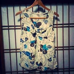 ikkoさん専用。白 花柄 短め チュニックのサムネイル