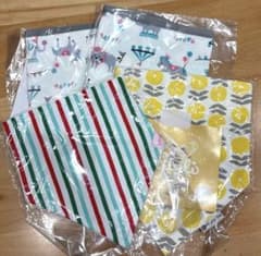 スタイ・よだれかけ4枚セットのサムネイル