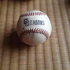 プロ野球硬式ボールのサムネイル