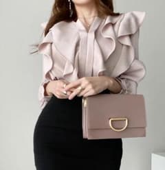 3回着用のみ美品：今季購入DHOLIC(ディーホリック)フリルブラウスのサムネイル