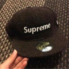 supreme ニューエラのサムネイル