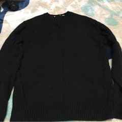 黒セーターのサムネイル