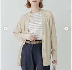 新品タグ付き！23区【洗える】テンセルストレッチ Vネック