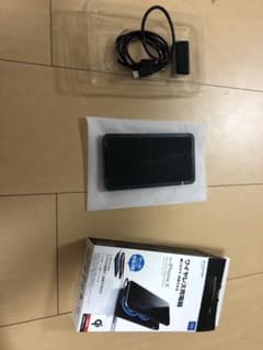 定価3000円　ワイヤレス充電器　ELECOMのサムネイル