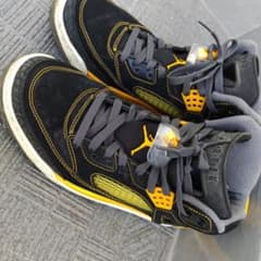 値下げしましたJORDAN5 サンダー thunder ジョーダンのサムネイル