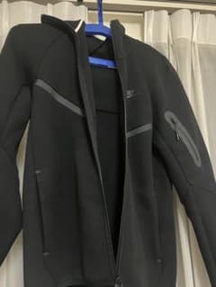 新作NIKE Tech Fleece フルジップパーカー ブラック Sのサムネイル