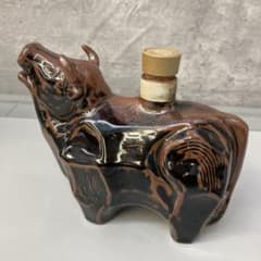 サントリー ウイスキー ロイヤル 1997年 干支ボトル 空瓶 牛 丑