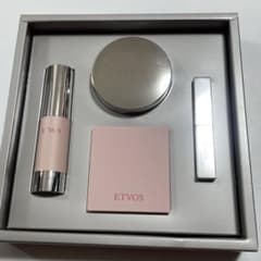 ETVOS 2025 ホリデーコフレ - メルカリ