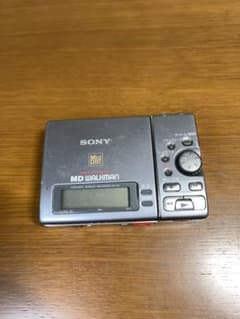 ジャンク SONY MD WALKMAN MZ-R3 ポータブルMDプレーヤー - メルカリ