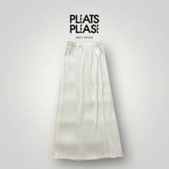 プリーツプリーズ イッセイミヤケ/ ロングスカート アイボリー サイズ