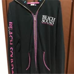 バナナセブンとビーチサウンドのパーカーです！のサムネイル