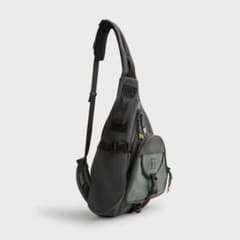 Y*^様 KITH Columbia South2 West8 SlingBac - メルカリ
