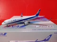 1/400 ANA Boeing767-381ER JA626A - メルカリ