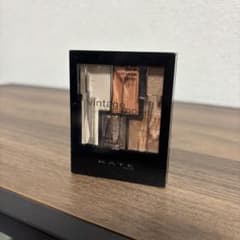 KATE ヴィンテージモードアイズ BR-1 アイシャドウパレットのサムネイル
