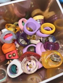 デコラ　y2k おもちゃの指輪　まとめ売りのサムネイル