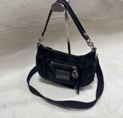 COACH Poppy ブラック ショルダーバッグのサムネイル