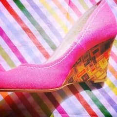 新品MODE ET JOCOMO ウエッジソールパンプスのサムネイル