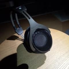 早い者勝ち！　SHURE SRH1840   シュア  開放型モニターヘッドホンのサムネイル