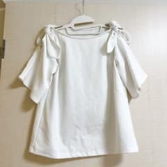 clear 肩出し　カットソー　リボンのサムネイル