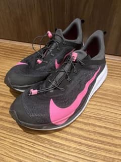 値下げNIKE ランニングシューズ　nike future speed 2.0のサムネイル