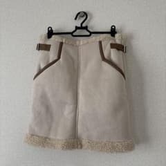 mysty woman ミニスカートのサムネイル