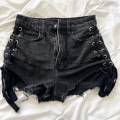 デニムショートパンツ　ショーパン　ブラックデニム　編み上げのサムネイル