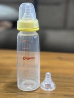 Pigeon 240ml 哺乳瓶 透明・イエローのサムネイル