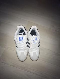 た*な様 adidas スニーカー ホワイト/ブラックのサムネイル