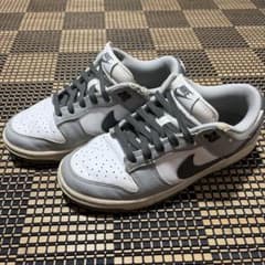 Nike Dunk Low グレー ホワイトのサムネイル