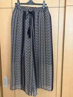 オリーブデスオリーブ　幾何学模様 ガウチョパンツ