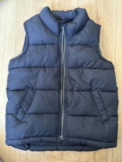 ⭐︎子供用OLD NAVY ダウンベスト 5T ネイビー⭐︎のサムネイル
