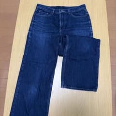 UNIQLO JEANS ストレートデニムパンツ インディゴブルーのサムネイル
