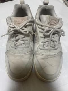 NIKE スニーカー ベージュ ローカットのサムネイル