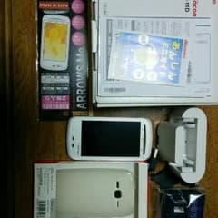 レッツ☆さん用　docomo F-11D 極美品　2台まとめのサムネイル