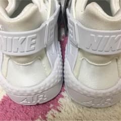 NIKE エアハラチのサムネイル
