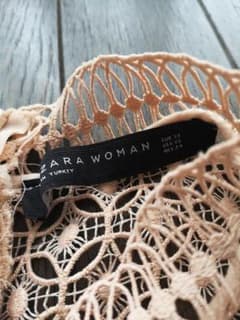 Zara パウダーピンクのレース　半袖ブラウスのサムネイル