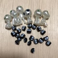 蓄光こだま6体とまっくろくろすけ20個のサムネイル